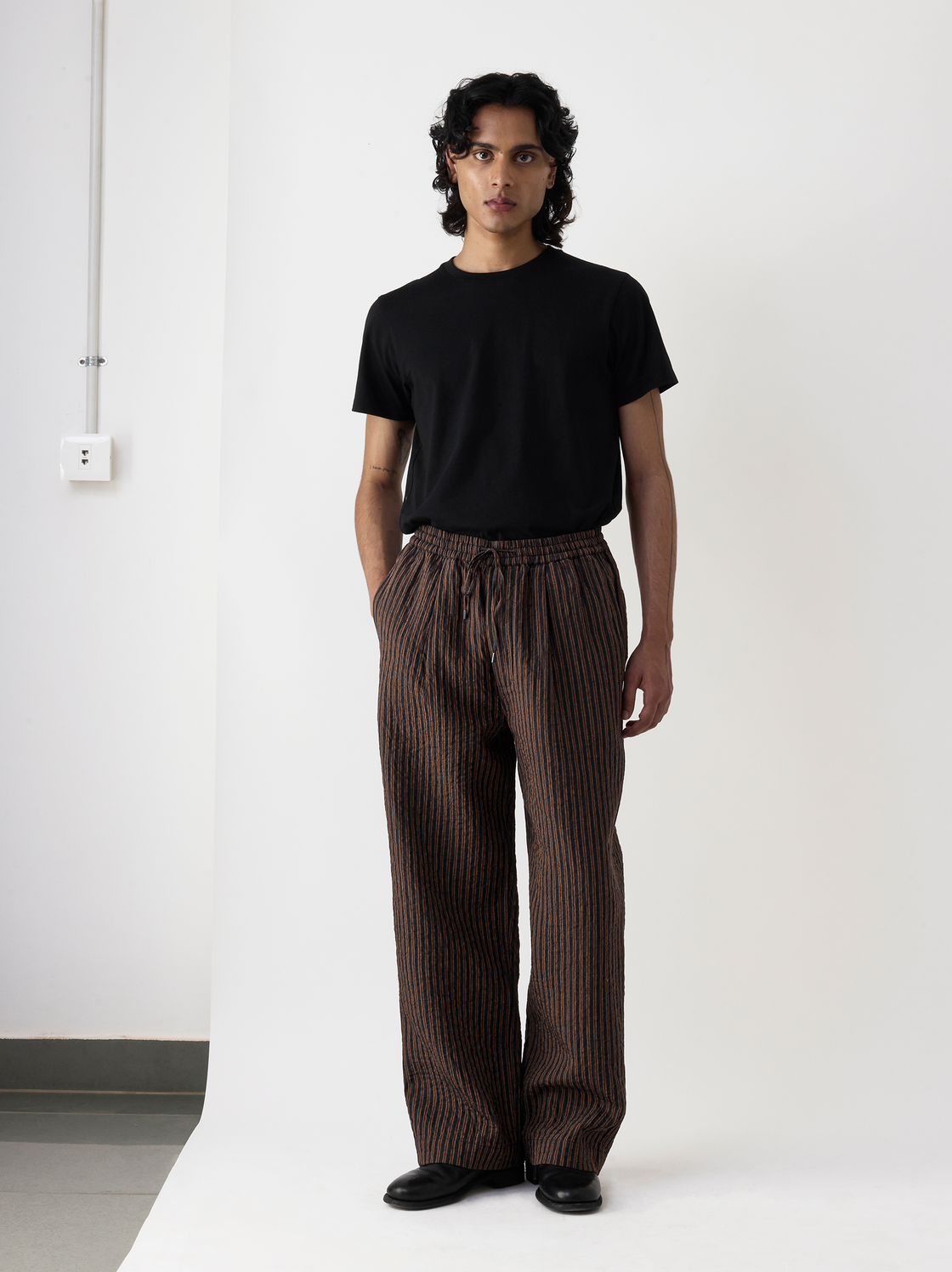IT.EXC.24.31 STRIPE DRAWSTRING PANTS
