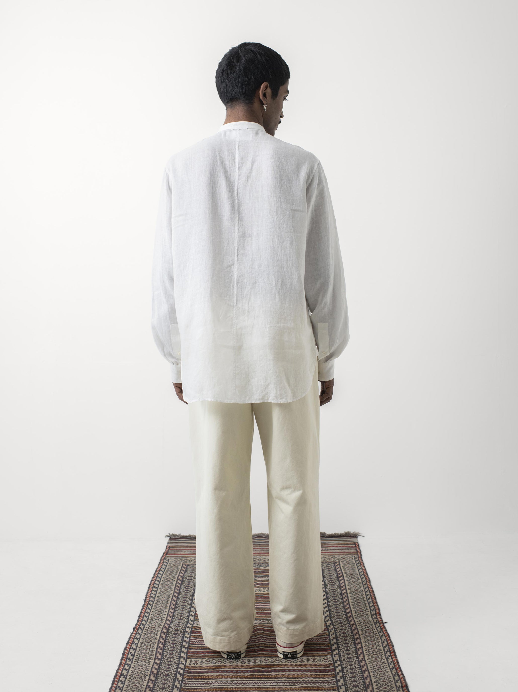 IT.EXC.22.06 FRONT PLACKET SHIRT