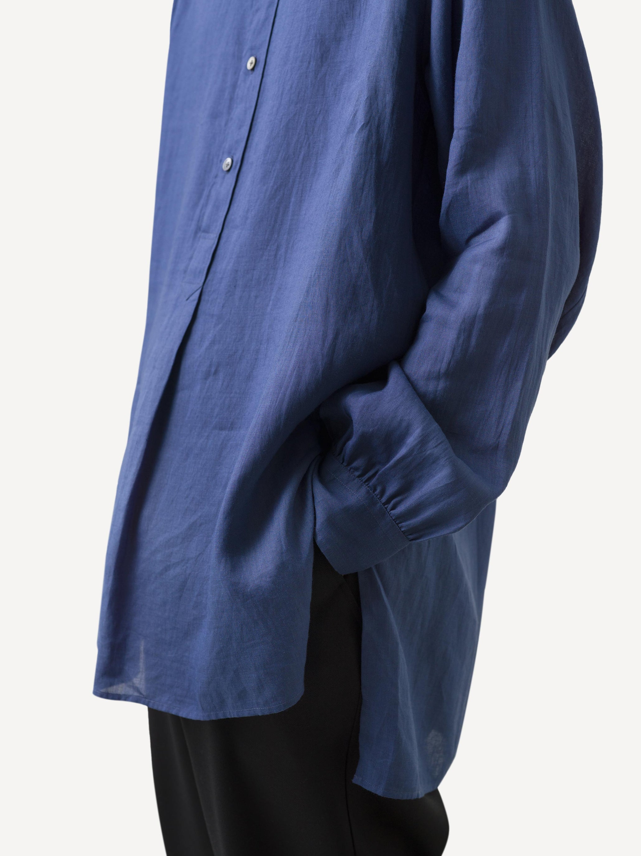 IT.018.02.120 LONG SHIRT