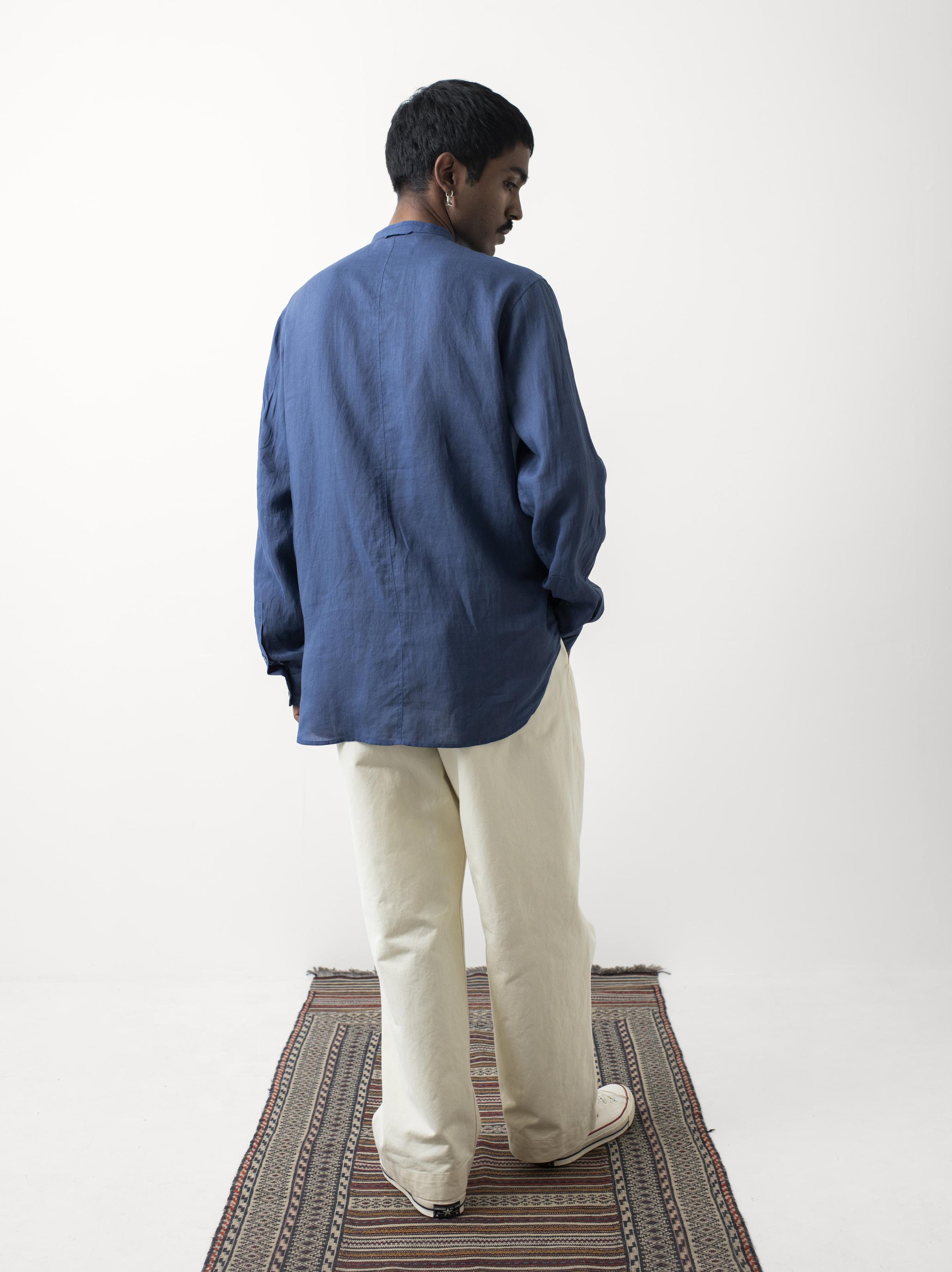 IT.EXC.22.06 FRONT PLACKET SHIRT