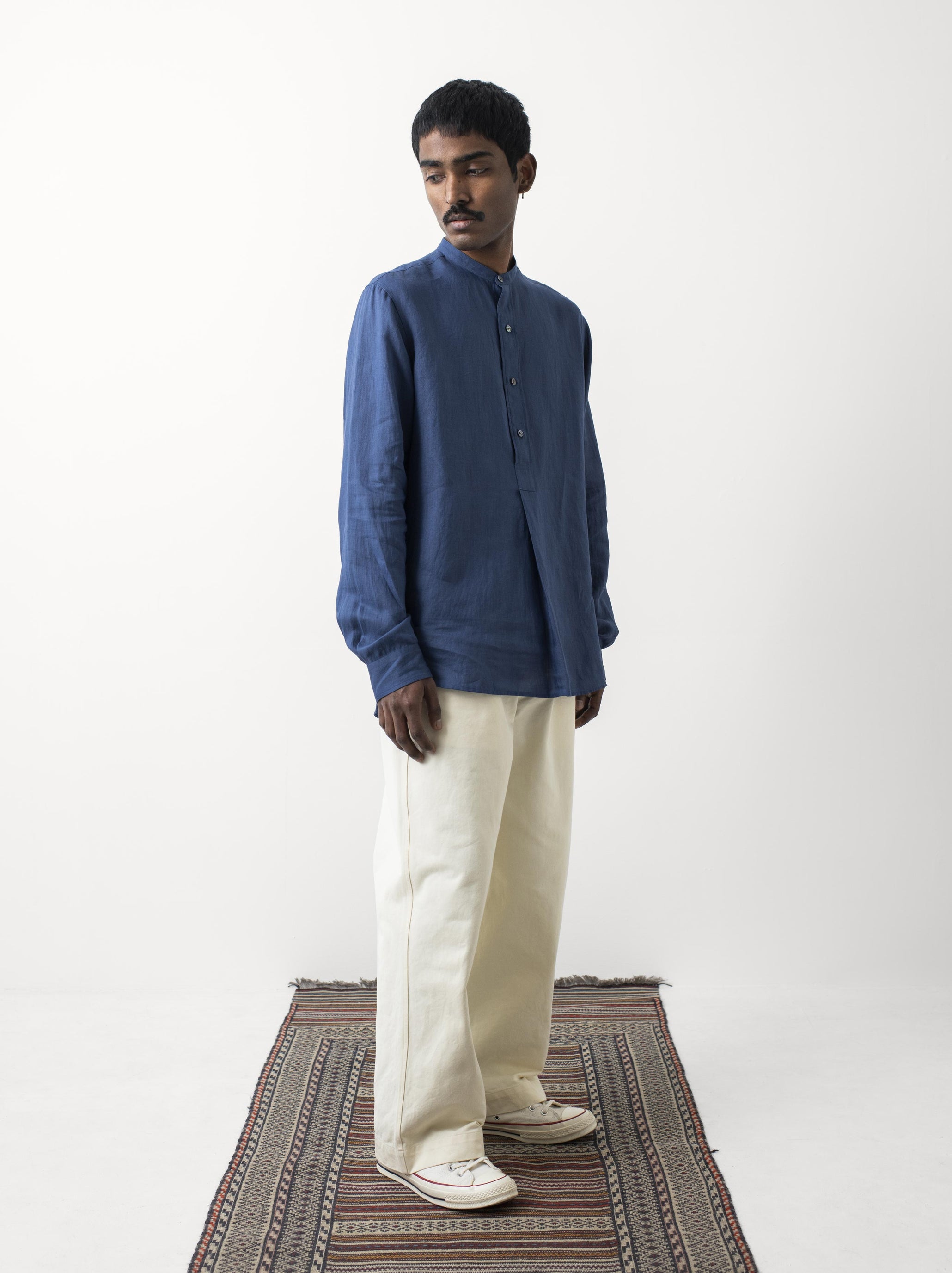 IT.EXC.22.06 FRONT PLACKET SHIRT