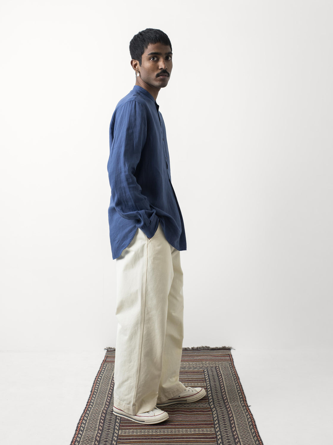 IT.EXC.22.06 FRONT PLACKET SHIRT