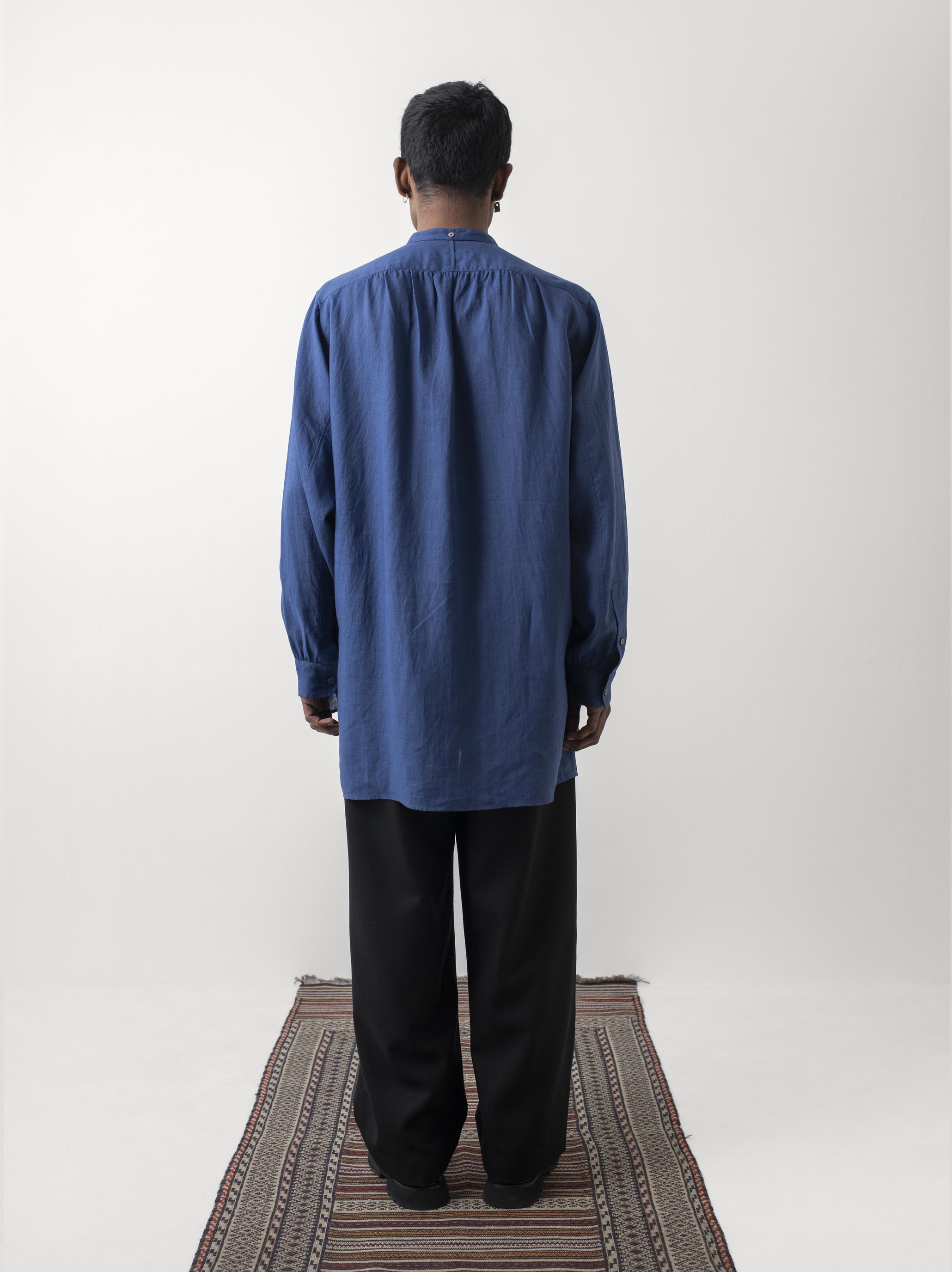 IT.018.02.120 LONG SHIRT