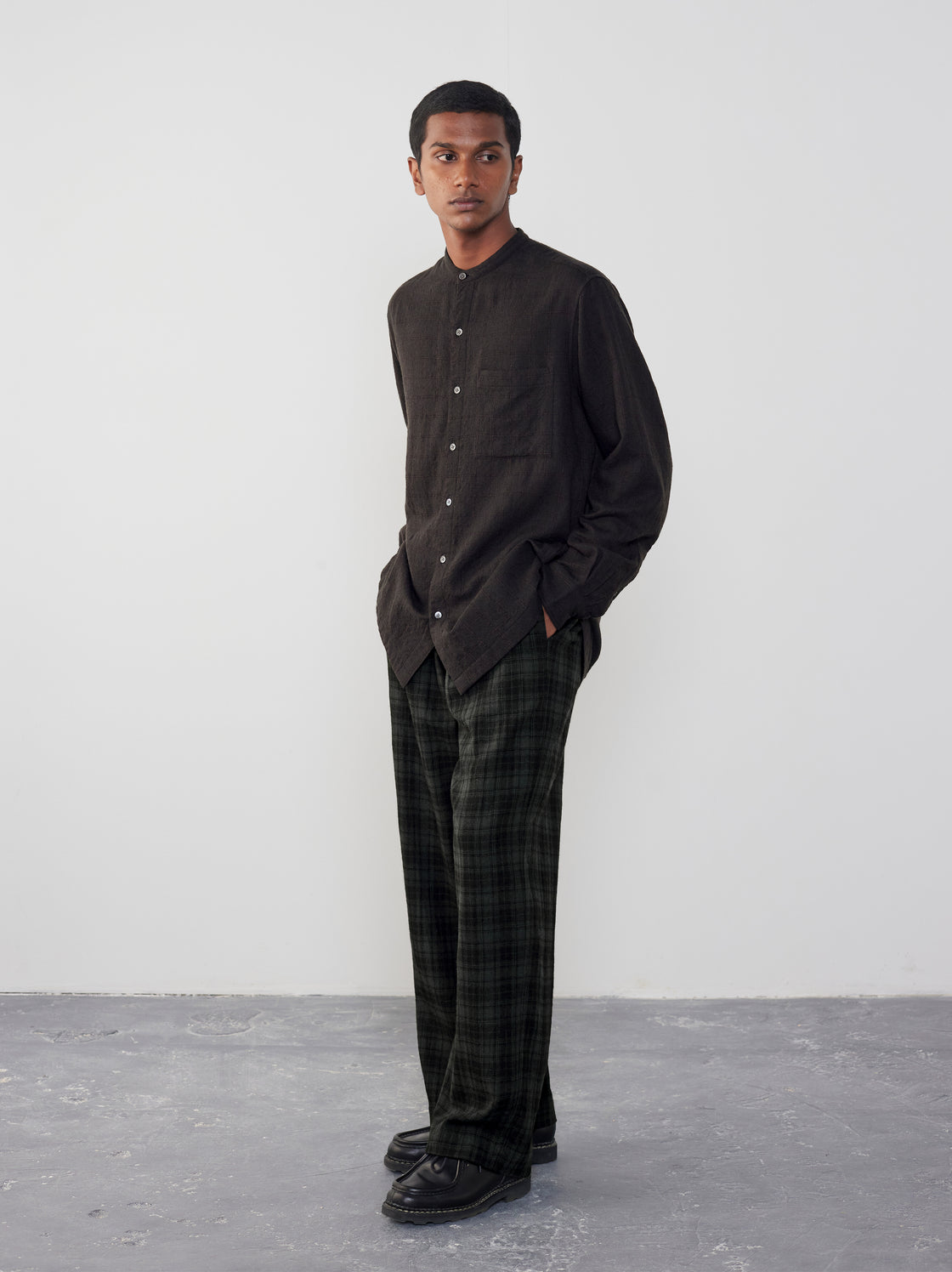 IT.EXC.23.18 BAND COLLAR EASY SHIRT