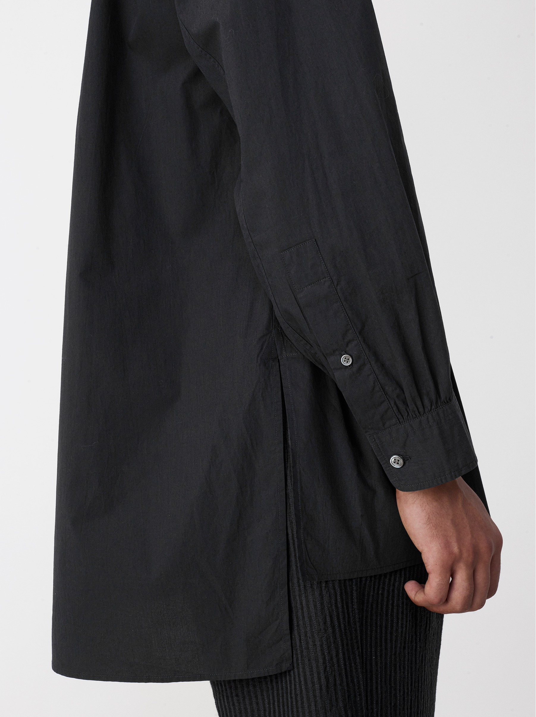 IT.EXC.24.29 LONG SHIRT