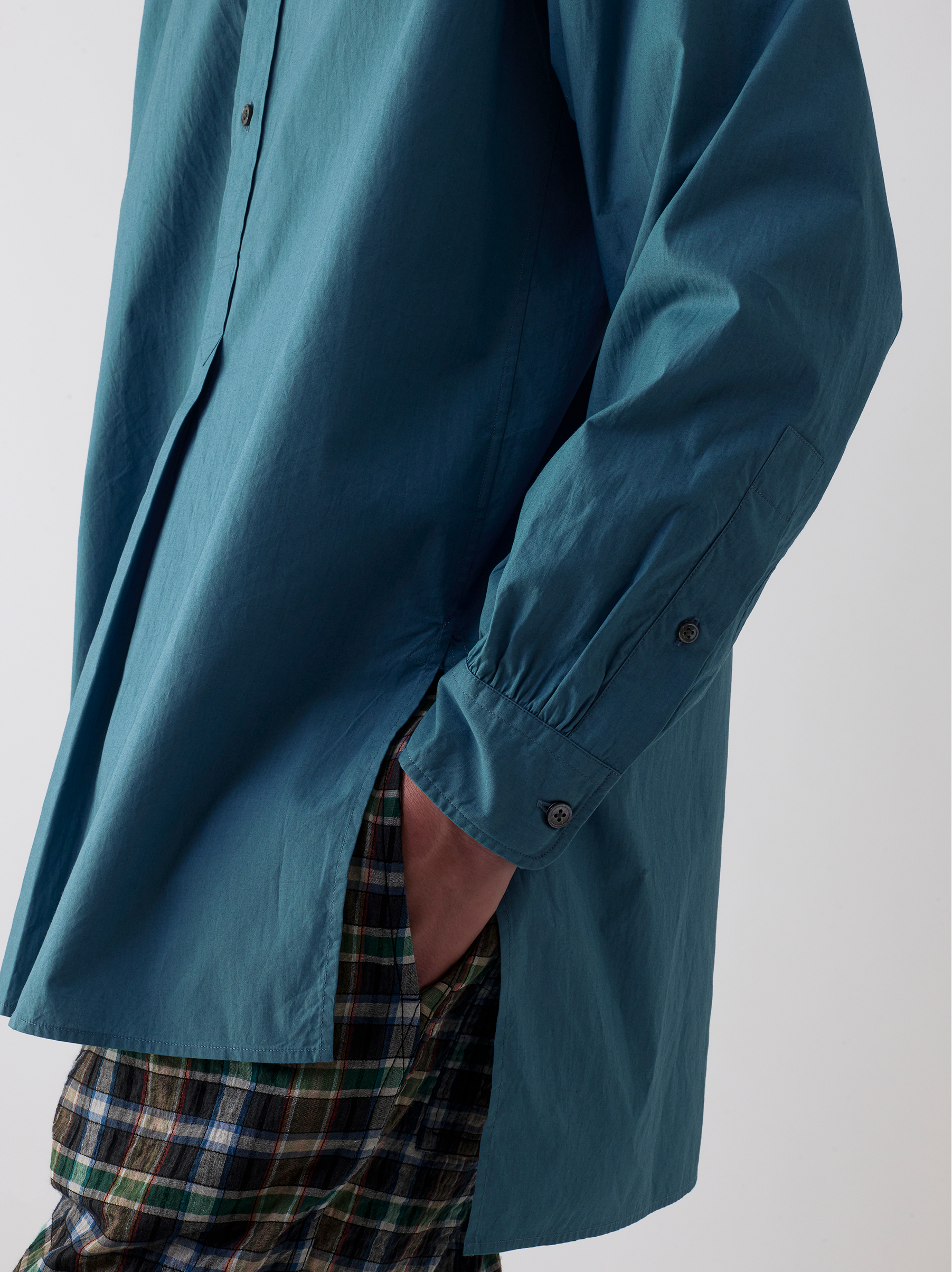 IT.EXC.24.29 LONG SHIRT